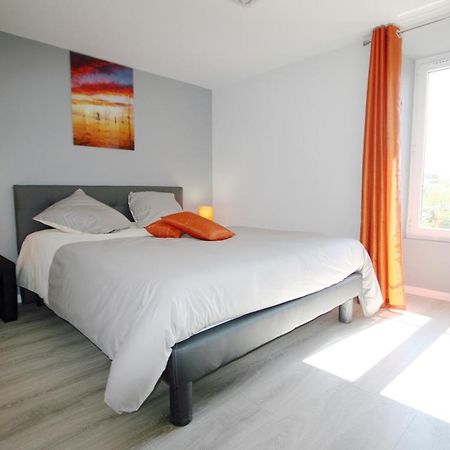 La Fin De La Faim Bed & Breakfast La Tour-Blanche Bagian luar foto